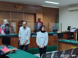 Hakim Tolak Eksepsi Pasutri Bobol Bank Pakai 41 Kartu Kredit Nasabah Fiktif