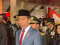 Jokowi: Pangkat Jenderal TNI (HOR) untuk Prabowo atas Usulan Panglima