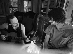 Lirik Lagu Fake Plastic Trees - Radiohead