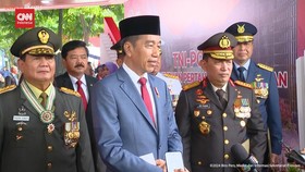 VIDEO: Jokowi Tepis Isu Transaksi Politik Pangkat Jenderal Prabowo