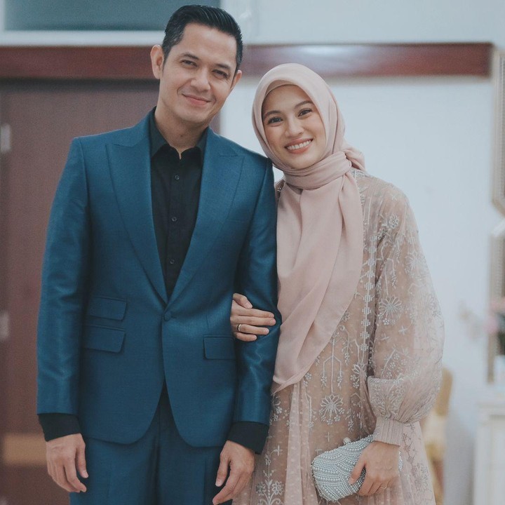 <p>Sembari menantikan kelahiran Si Kecil, Alyssa dan Dude juga terlihat lebih sering menghabiskan waktu bersama tanpa kedua anak laki-lakinya. (Foto: Instagram@ichasoebandono)</p>
