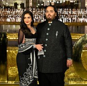 6 Fakta Menarik Pernikahan Anant Ambani dan Radhika Merchant, Sewa Private Jet untuk Angkut Tamu!
