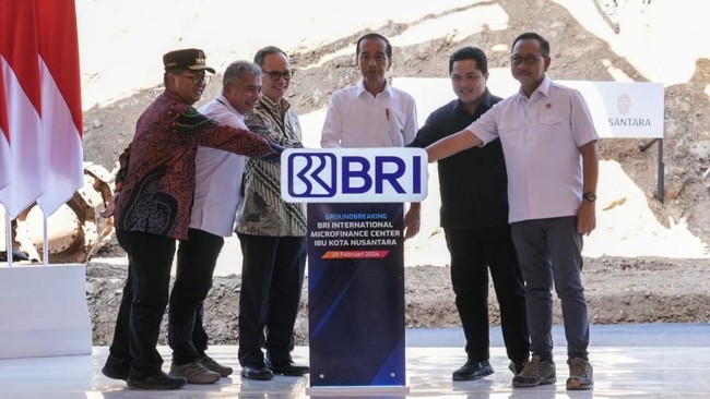 BRI meresmikan pembangunan gedung BRI International Microfinance Center di Ibu Kota Nusantara (IKN) pada Kamis (29/2) bersama Presiden Joko Widodo.