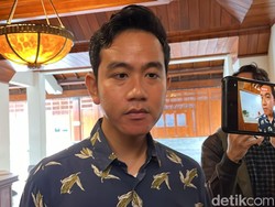 Gibran Ternyata Ajak Relawan Saat Makan Siang Bareng Mangkunegara X