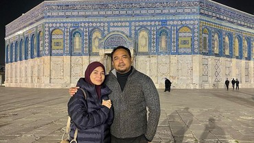 Perjalanan Hijrah Meisya Siregar dan Bebi Romeo