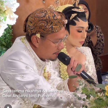 4 Tahun Menduda,  Ini7 Foto Bahagia Angga Puradiredja Nikahi Adik Ipar Rian D'Masiv