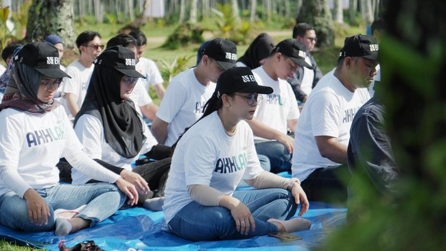 Karyawan BUMN diingatkan untuk tak hanya mengejar profit untuk perusahaan, namun juga memberikan keseimbangan bagi kesehatan mental individu.