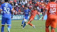 Liga Bola Menggali Fascinasi dan Dinamika Sepak Bola di Indonesia