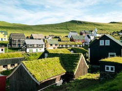 Rumah Unik di Islandia yang Beratap Rumput, Ini Alasan di Baliknya