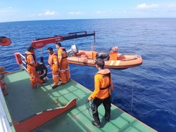 8 Penumpang Kapal Tenggelam di Perairan Konawe Kepulauan Ditemukan Selamat