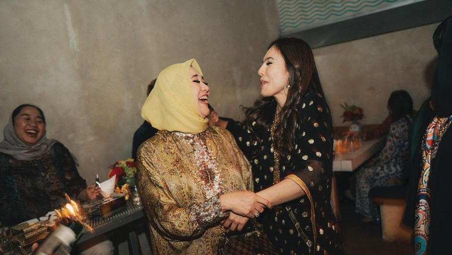 Wulan Guritno dan Ibunda Sabda Ahessa