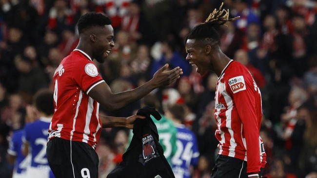Status Eliano Reijnders yang resmi menjadi Warga Negara Indonesia (WNI) menambah daftar fenomena pasangan kakak beradik yang membela timnas berbeda.