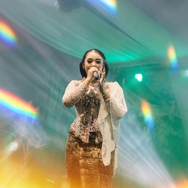 Lirik Lagu Pujaningsih - Niken Salindry