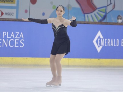 Terpopuler: Potret Shakiena Putri Pasha Ungu & Okie Agustina Jago Ice Skating