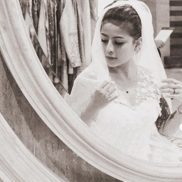 Isyaratkan Hiatus, Awkarin Menikah Hari Ini?