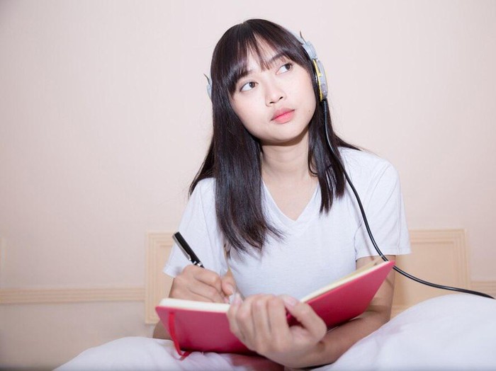 Belajar sesuatu yang baru/ Foto: Freepik.com/jcomp