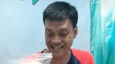 img-title Eks Istri Bongkar KDRT Kurnia Meiga pada Anak, Menyeret - Sentil Bola Mata