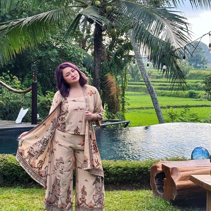 <p>Marshanda memutuskan menjalani program diet untuk menurunkan berat badan. Bunda satu orang anak ini diketahui cukup giat menjalani program tersebut hingga berhasil memangkas berat badannya. (Foto: Instagram @marshanda99) <br /><br /><br /></p>