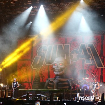 Perpisahan Manis SUM 41 dengan Fans Indonesia Sebelum Bubar, Deryck Whibley: So Long Goodbye