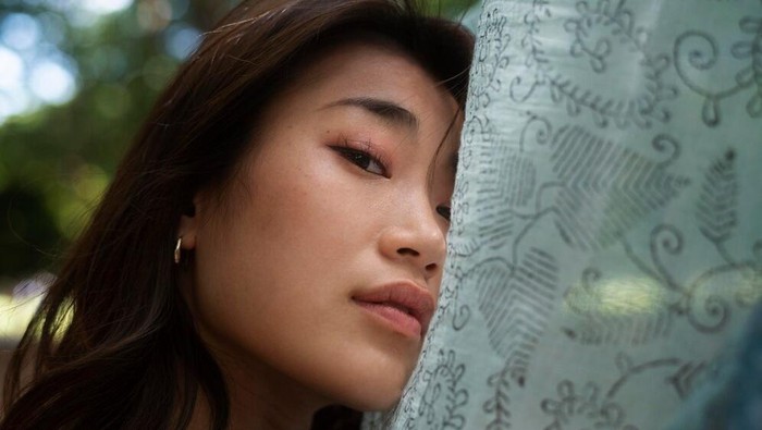 Nggak Bisa Membohongi Diri Sendiri, Ini 5 Tanda Kamu Pura-Pura Bahagia