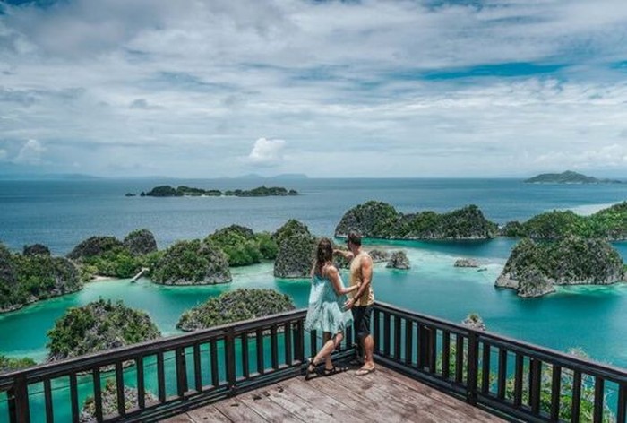 7 Negara yang Mengharuskan Turis Bawa Banyak Uang Tunai