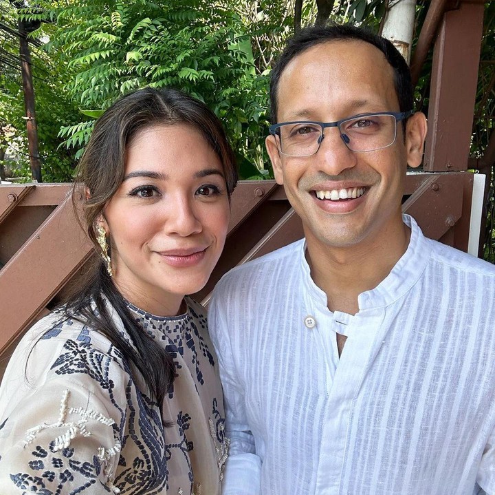 <p>Menteri Pendidikan Kebudayaan, Riset, dan Teknologi, Nadiem Makarim melabuhkan hatinya pada seorang perempuan cantik dan berprestasi bernama Franka Makarim. Keduanya resmi menikah di Bali pada 2014. (Foto: Instagram@frankamakarim)</p>