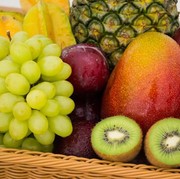 5 Makanan yang Tidak Boleh Dikonsumsi Bersama dengan Buah-Buahan