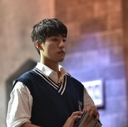 Jadi Kontestan Paling Cerdas di 'University War', Yuk Kenalan dengan Jeong Hyun Bin dari Tim SNU