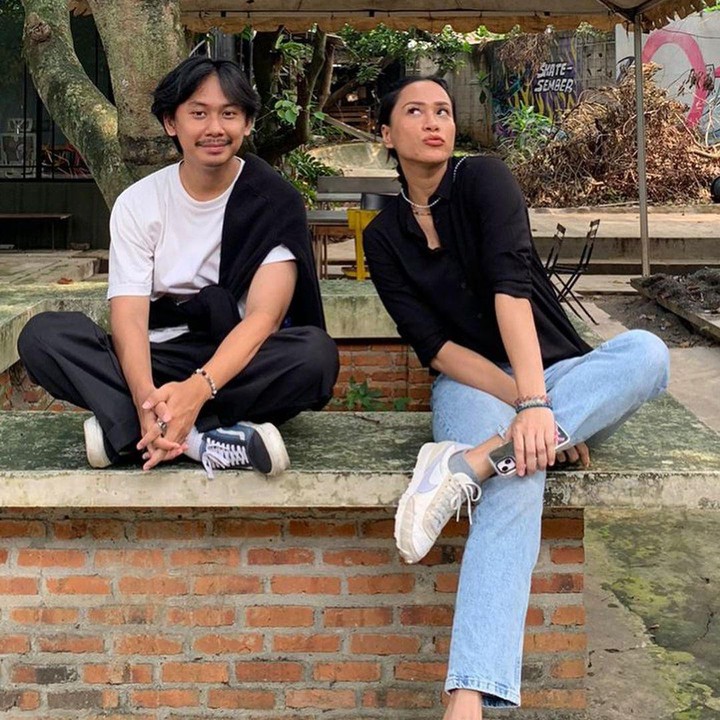 <p>Berbeda dengan sang suami, Inong Ayu justru lebih sering membagikan aktivitasnya sehari-hari di laman Instagram. Ini termasuk ketika Inong dan Abimana menghabiskan waktu bersama anak-anaknya. (Foto: Instagram@inong_ayu)</p>