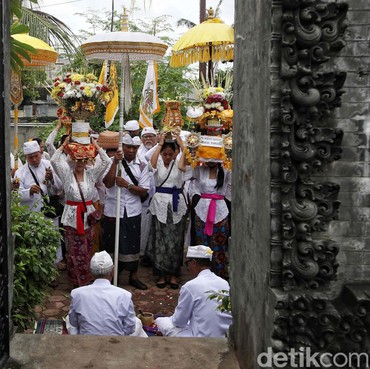 Mengenal Upacara Melasti yang Dilakukan Umat Hindu Saat Nyepi