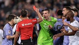 FOTO: Valencia dan Madrid Berbagi Angka di Laga Panas Membara