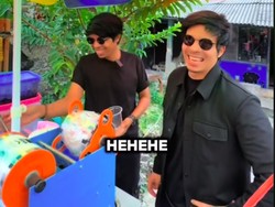 Atta Halilintar Temui Penjual Cappucino Cincau yang Mirip Dirinya