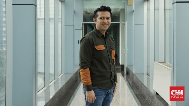 Menurut Emil Dardak, hasil survei harus dilihat secara menyeluruh. Tak bisa hanya pada bagian tertentu.