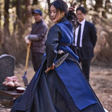 10 Juta Penonton, 'Exhuma' Jadi Film Kultus Korea dengan Rekor Tinggi