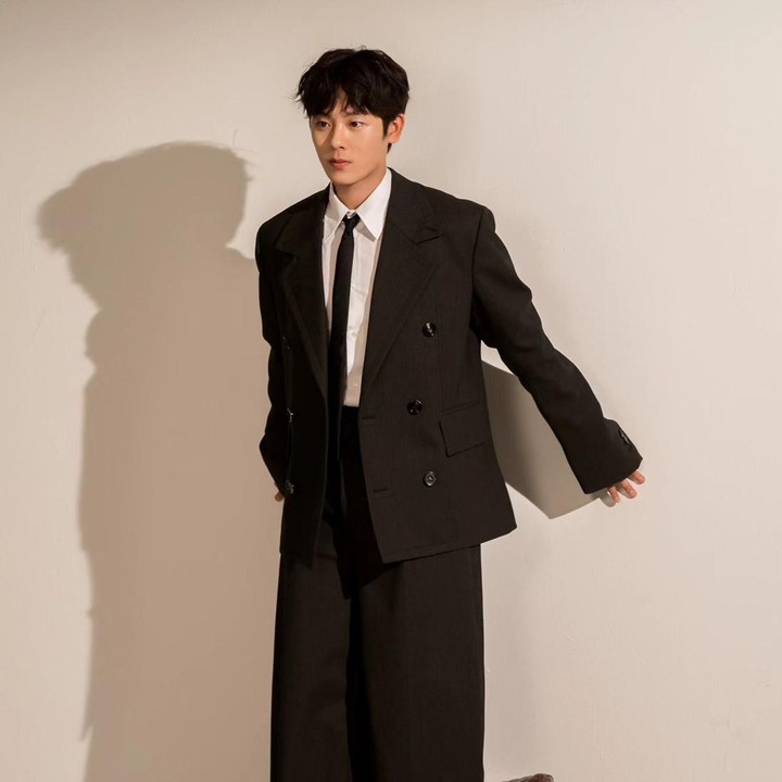 <p>Bunda salah satu penggemar Lee Jung Ha yang mengikuti variety show <em>Apartement 404</em>? (Foto: Instagram @jungha.km)</p>
