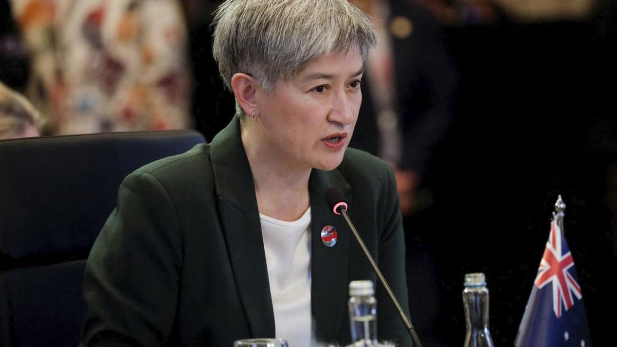 Menlu Australia Larang Warga ke Iran usai Cekcok Pengusiran Dubes