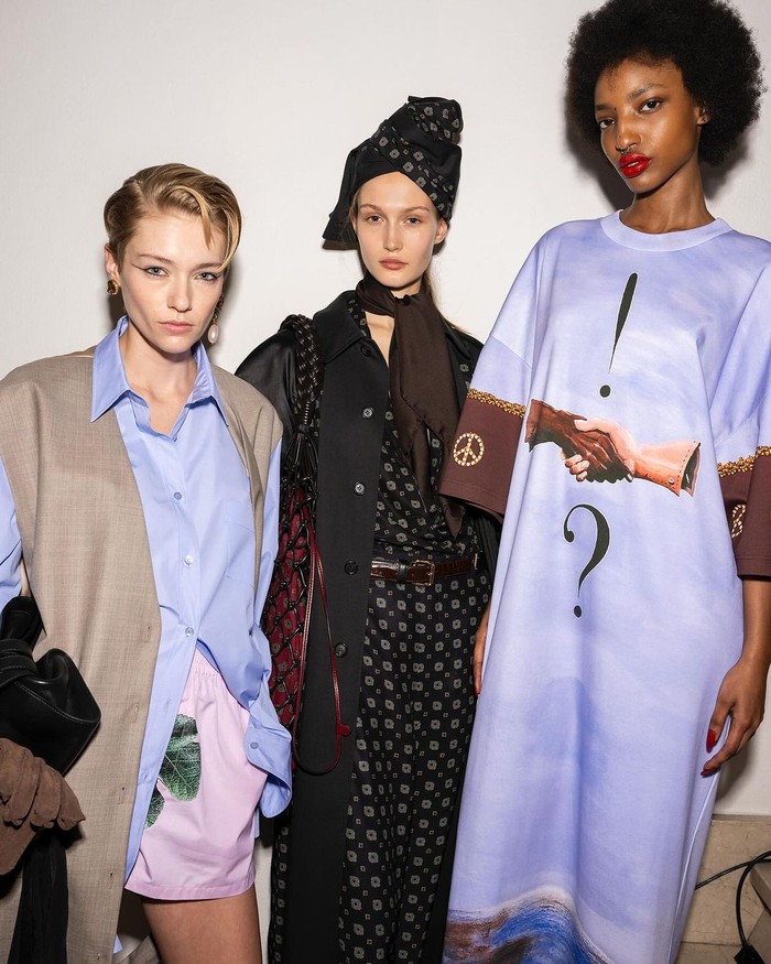 Moschino Fall/Winter 2024 5 Fakta Menarik Fashion Show Moschino Fall/Winter 2024