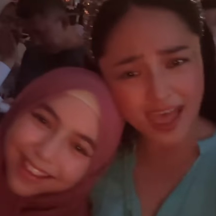 <p>Banyak netizen yang merasa gemas dengan kedekatan Marshanda dan Sienna saat menyaksikan konser tersebut. Selain itu, mereka juga merasa bahagia menghabiskan waktu berdua selama konser berlangsung. (Foto: Instagram: @marshanda99)</p>