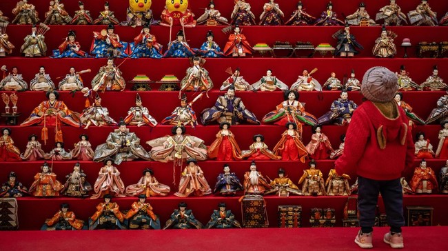 FOTO: 1.550 Boneka Hias Sambut Hinamatsuri di Jepang