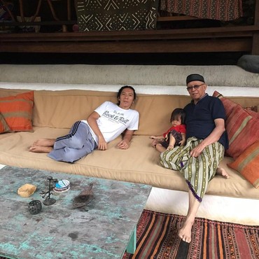 7 Foto Kenangan Bimbim Slank & Mendiang Ayah Anak Gubernur DKI Jakarta Pertama