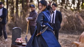 Exhuma Jadi Film Kultus Pertama Tembus 10 Juta Penonton di Korea