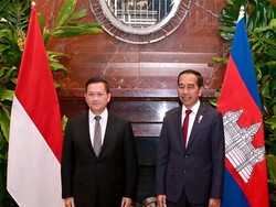Empat Mata Bareng PM Kamboja, Jokowi Minta Komitmen Impor Beras