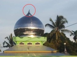 Hiasan Emas 2,6 Kg di Kubah Masjid Al-Huda Raib, Polisi Turun Tangan