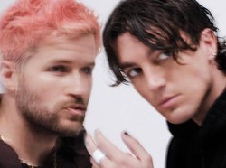 Lirik Lagu Mean It - Lany feat. Lauv