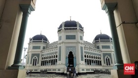 Masjid Al Mashun Medan, Lengkapi Istana Maimun Lebih dari Seabad Lalu