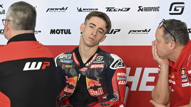 Kehadiran Pedro Acosta di MotoGP 2024 akan membuat musim semakin berwarna. Acosta bukan tipe pembalap yang gemar 'bersahabat' dengan pembalap lainnya.