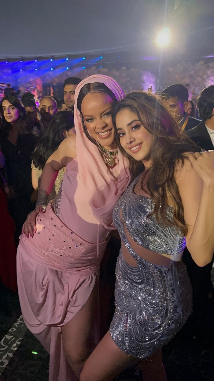 Rihanna Konser di Pesta Prewedding Crazy Rich India