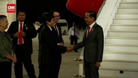 VIDEO: Momen Jokowi Tiba di Melbourne untuk Hadiri KTT ASEAN-Australia