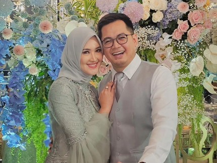 Haru, Istri Tommy Kurniawan Datang & Peluk Anak Sambung di Acara Khotmil Qur'an