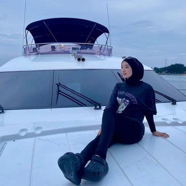 Sosok yang Berperan Dalam Keputusan Zaskia Gotik Berhijab & Rutin Kajian